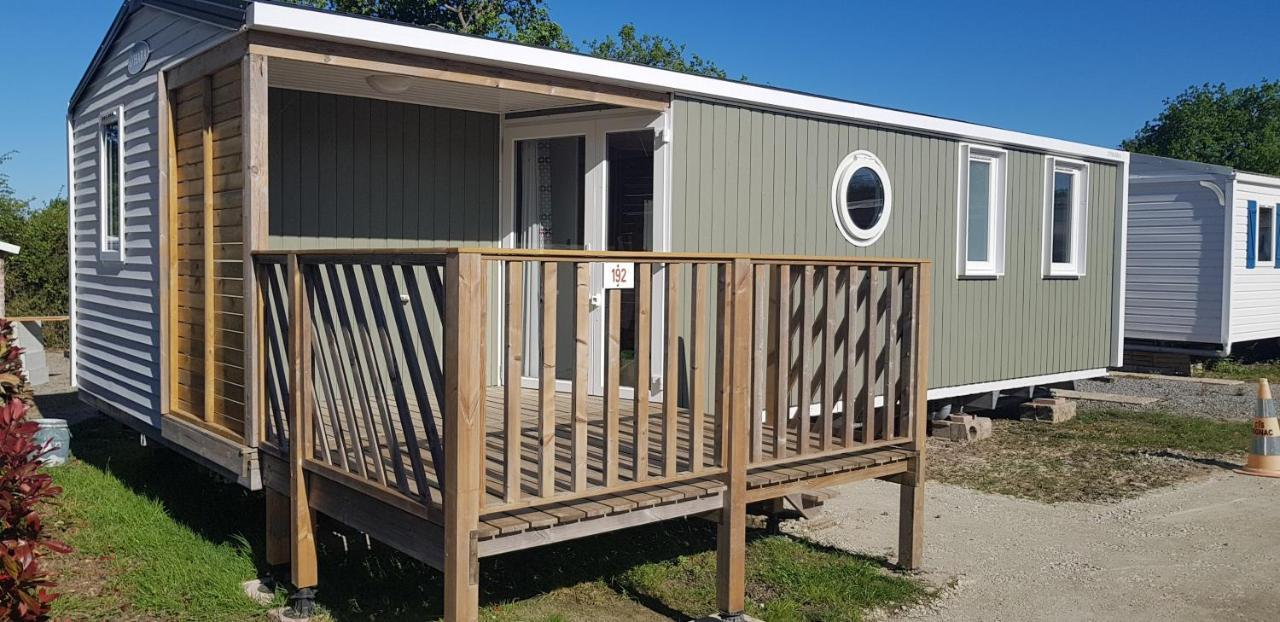 Camping Insolite Le Haut Village Saint-Michel-Chef-Chef Exterior foto