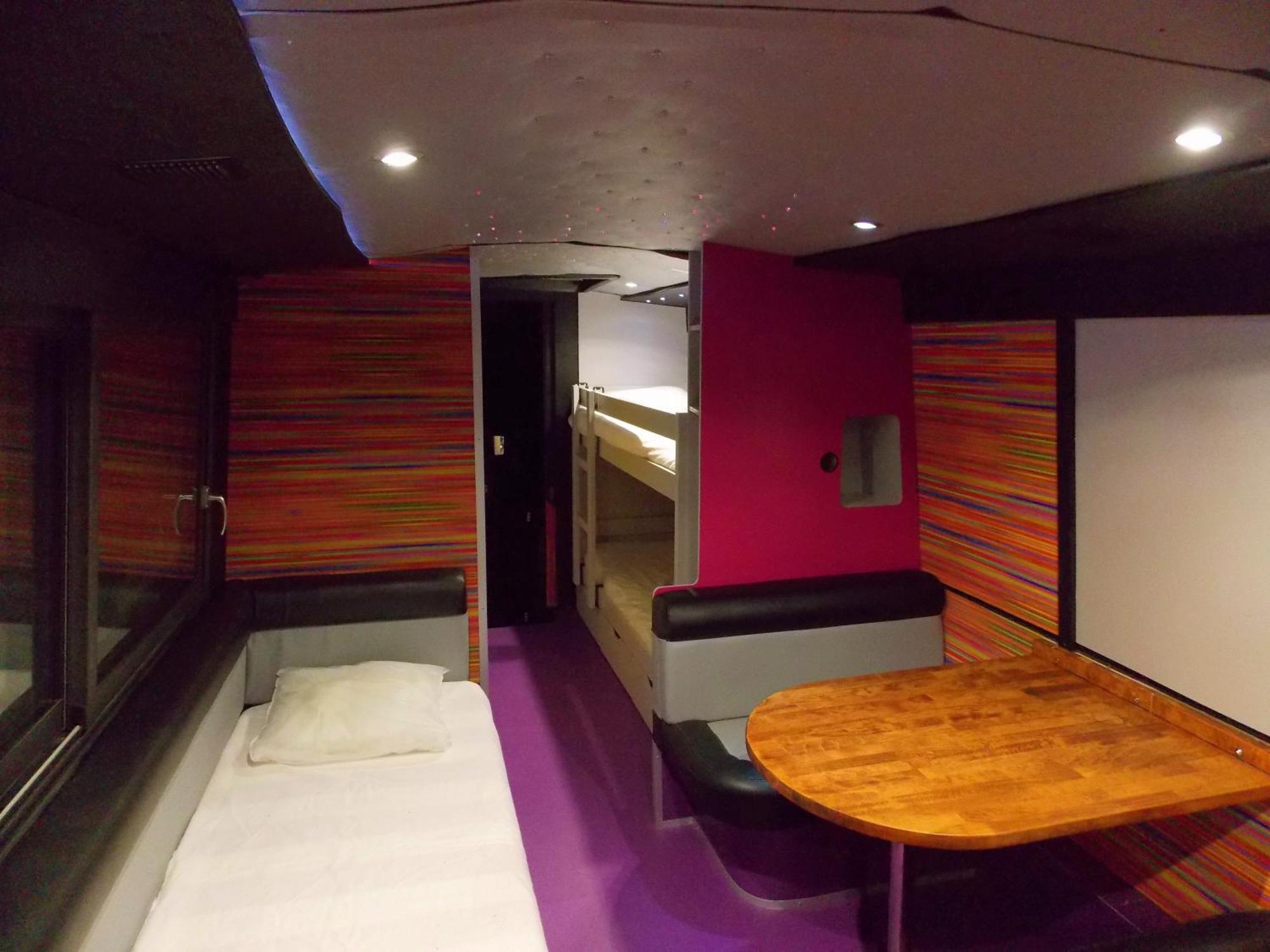 Camping Insolite Le Haut Village Saint-Michel-Chef-Chef Exterior foto