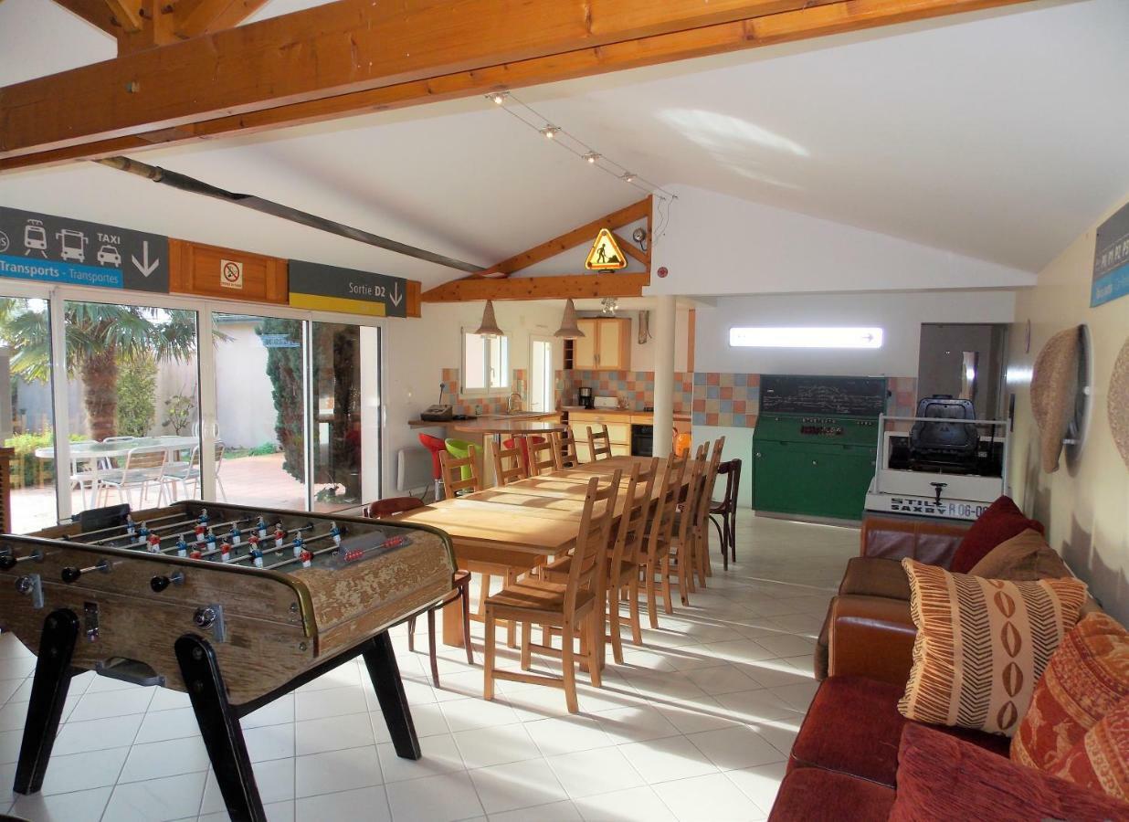 Camping Insolite Le Haut Village Saint-Michel-Chef-Chef Exterior foto