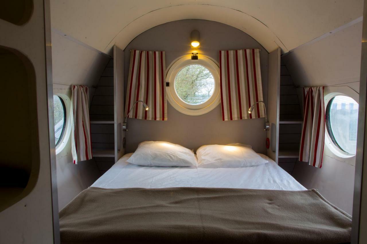 Camping Insolite Le Haut Village Saint-Michel-Chef-Chef Exterior foto