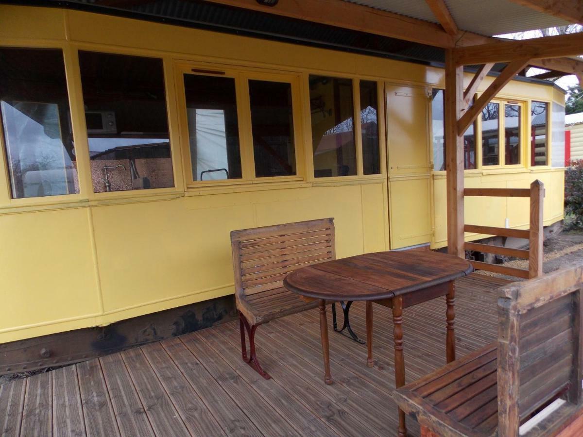 Camping Insolite Le Haut Village Saint-Michel-Chef-Chef Exterior foto