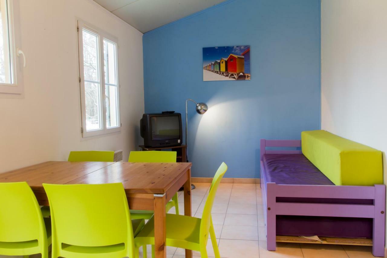 Camping Insolite Le Haut Village Saint-Michel-Chef-Chef Exterior foto