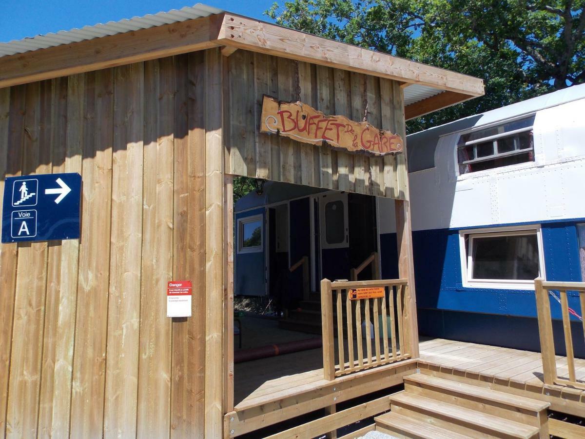 Camping Insolite Le Haut Village Saint-Michel-Chef-Chef Exterior foto
